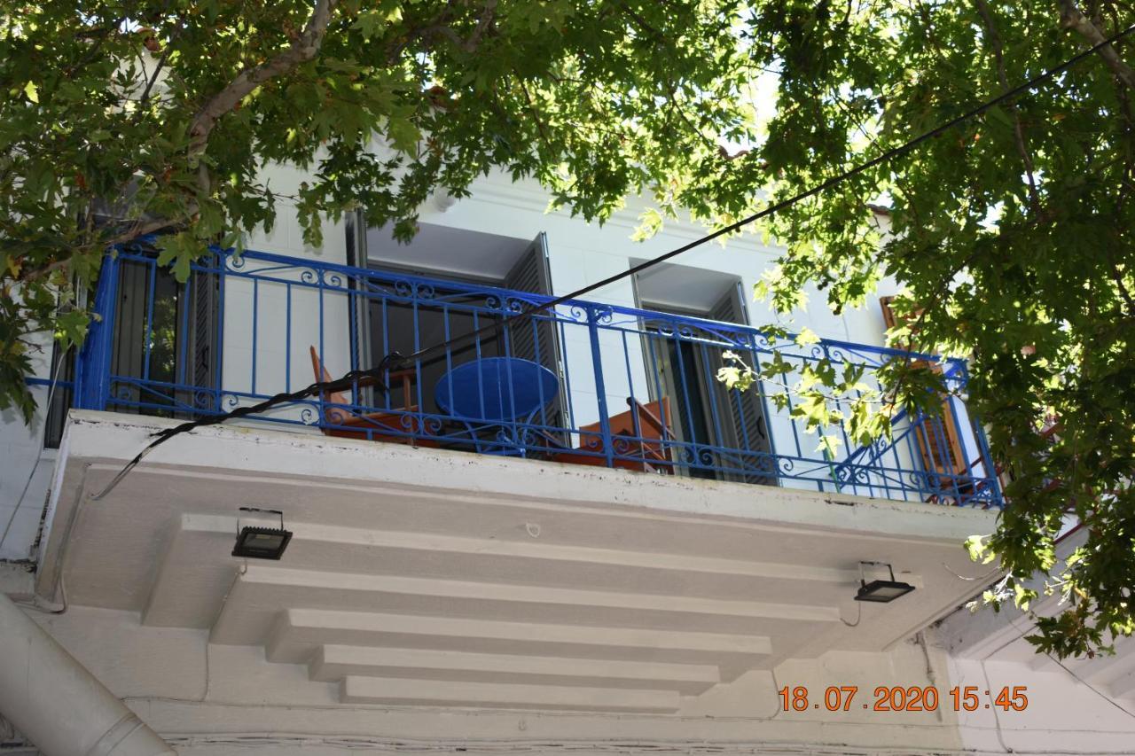 The Central House! Raches  Dış mekan fotoğraf